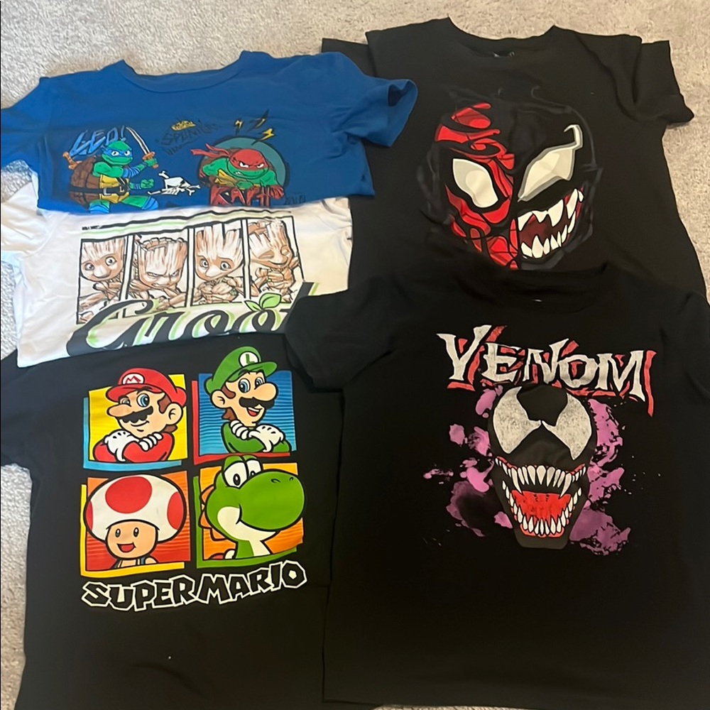 Kids short sleeve character tshirts